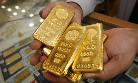 Giá vàng hôm nay 23/8 đi ngang, kết thúc một tuần biến động không ngừng